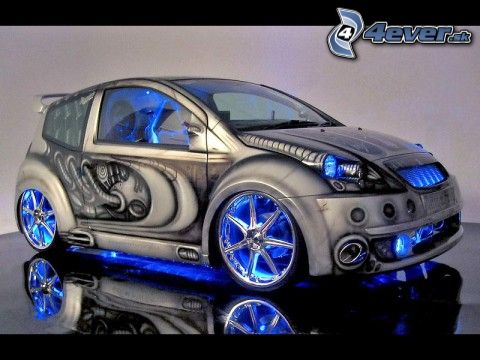 [obrazky.4ever.sk] Citroen C2, svetiace auto, tuning 2549961.jpg